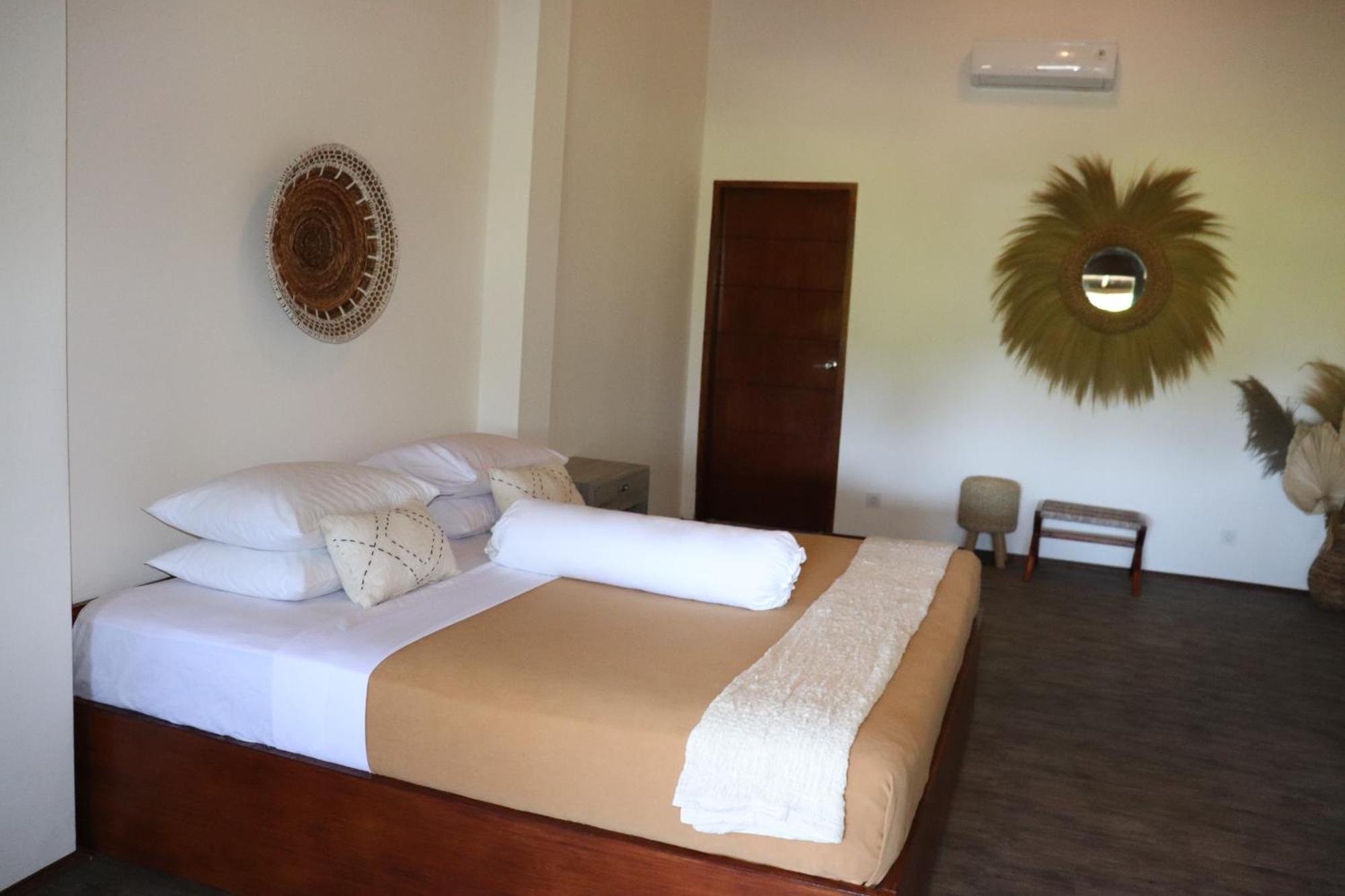 Baha Baha Villas West Sumbawa Yoyos - Free Yoga Class, Gym Daily Included For Guest - Fast Wifi Starlink Sekongkang Buitenkant foto