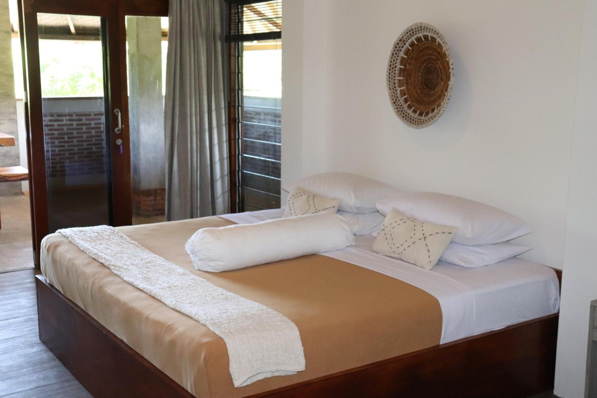 Baha Baha Villas West Sumbawa Yoyos - Free Yoga Class, Gym Daily Included For Guest - Fast Wifi Starlink Sekongkang Buitenkant foto