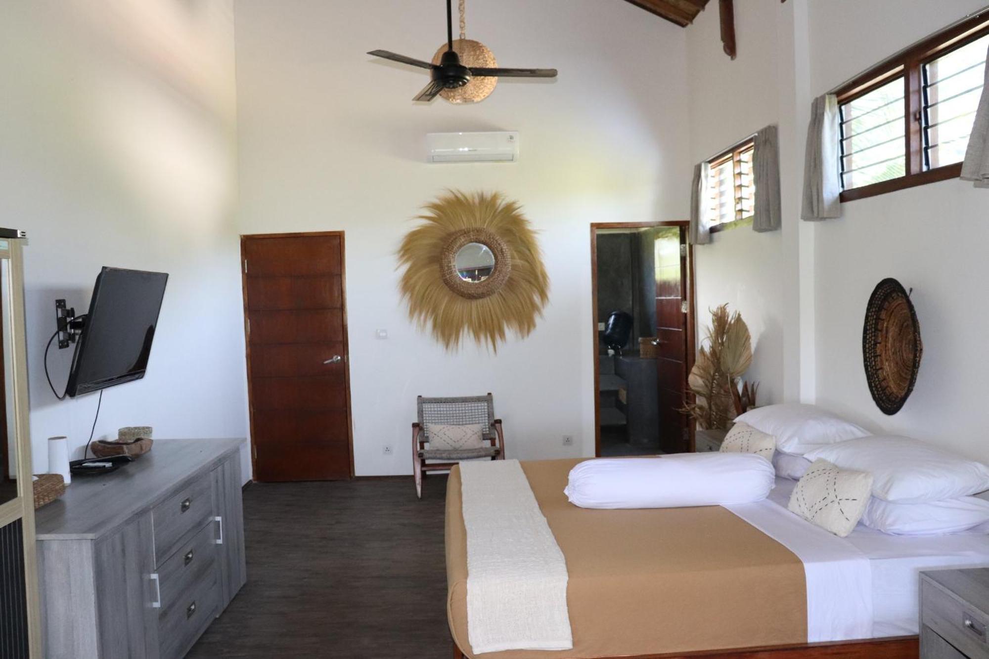 Baha Baha Villas West Sumbawa Yoyos - Free Yoga Class, Gym Daily Included For Guest - Fast Wifi Starlink Sekongkang Buitenkant foto