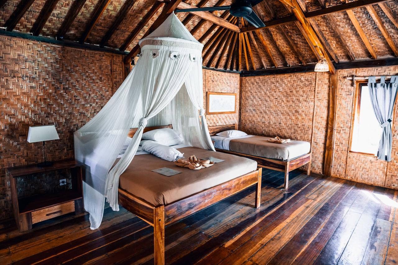 Baha Baha Villas West Sumbawa Yoyos - Free Yoga Class, Gym Daily Included For Guest - Fast Wifi Starlink Sekongkang Buitenkant foto